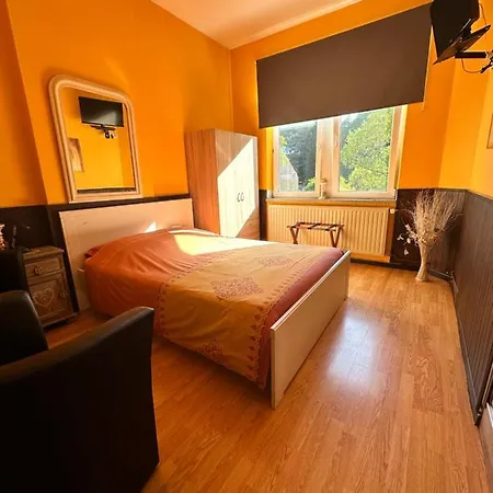 Le Luxembourg Hotel