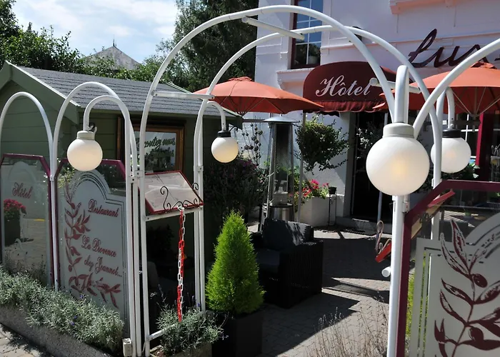 르 룩셈부르크 2* 라로셰안알데네